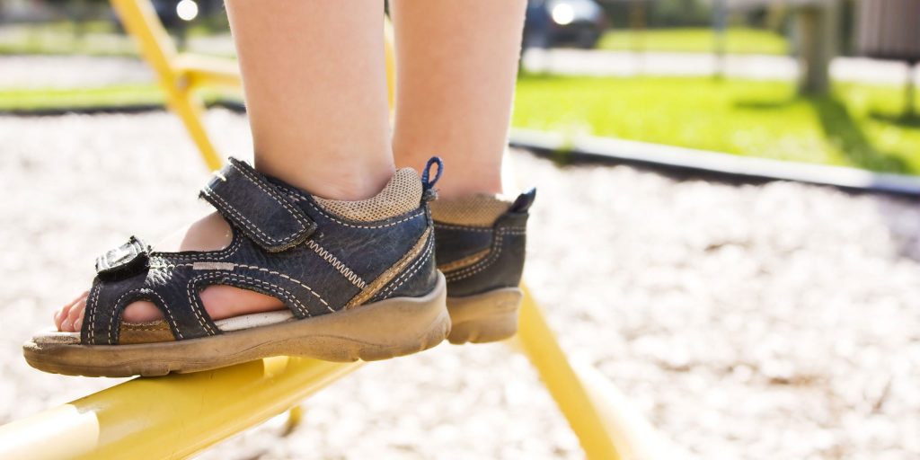 frill Playful faglært ᐅ Bästa sandalerna för barn [ 2023 ] • Bäst i test • Barnlandet